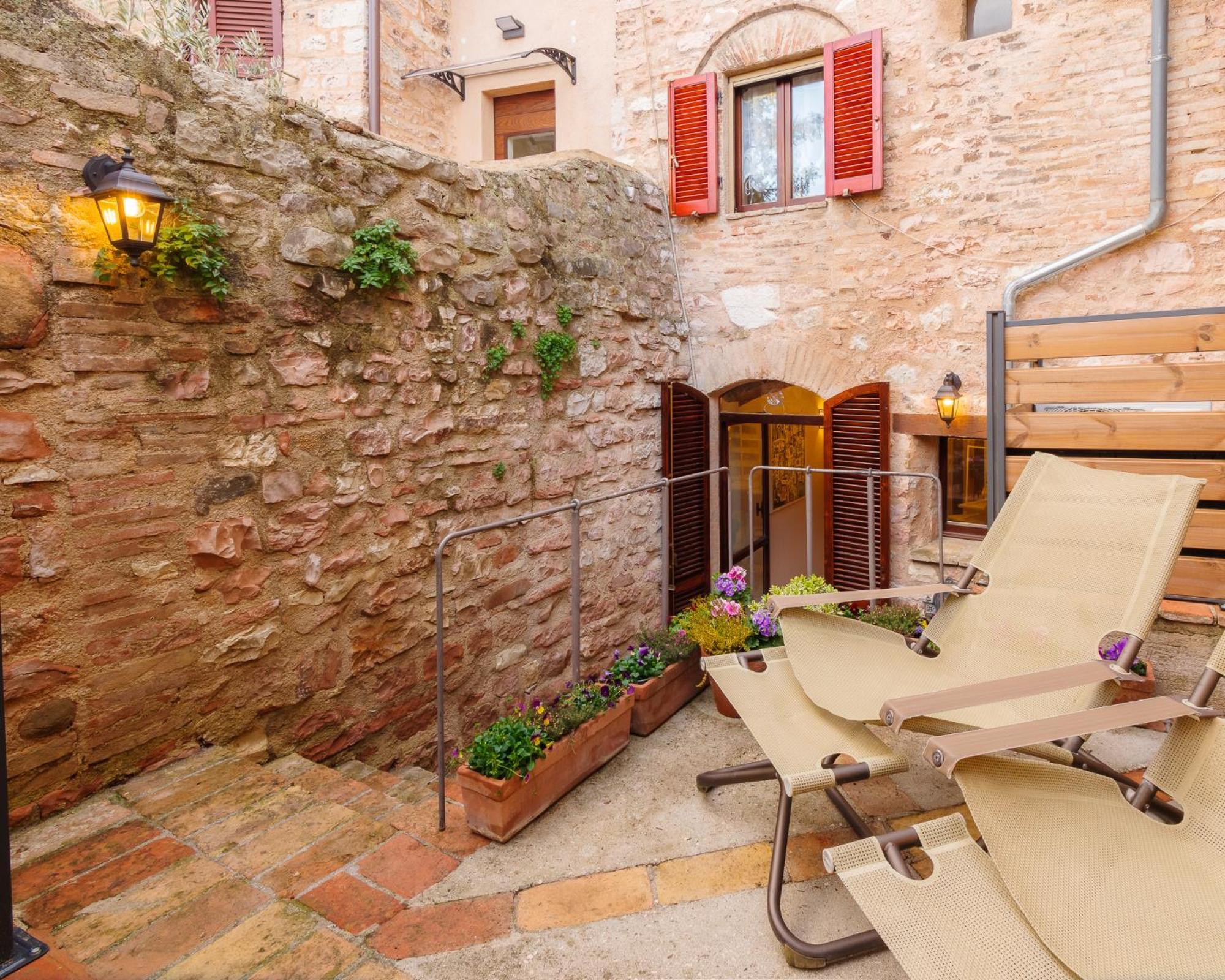Appartamento La Piccola Corte Spello Esterno foto